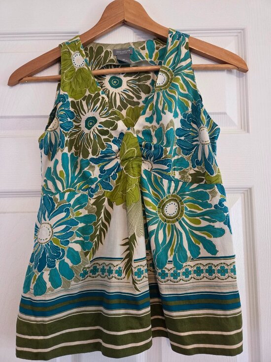 Ann Taylor Tops - Ann Taylor Sleeveless Floral Top